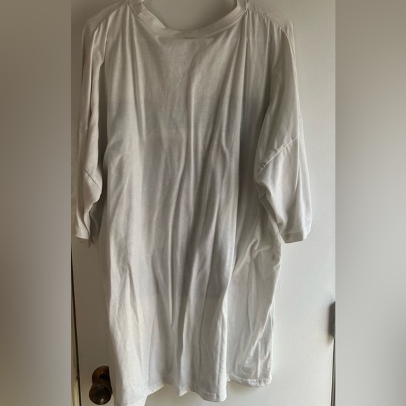 Baggy “Roll On” graphic tee - Picture 2 of 2